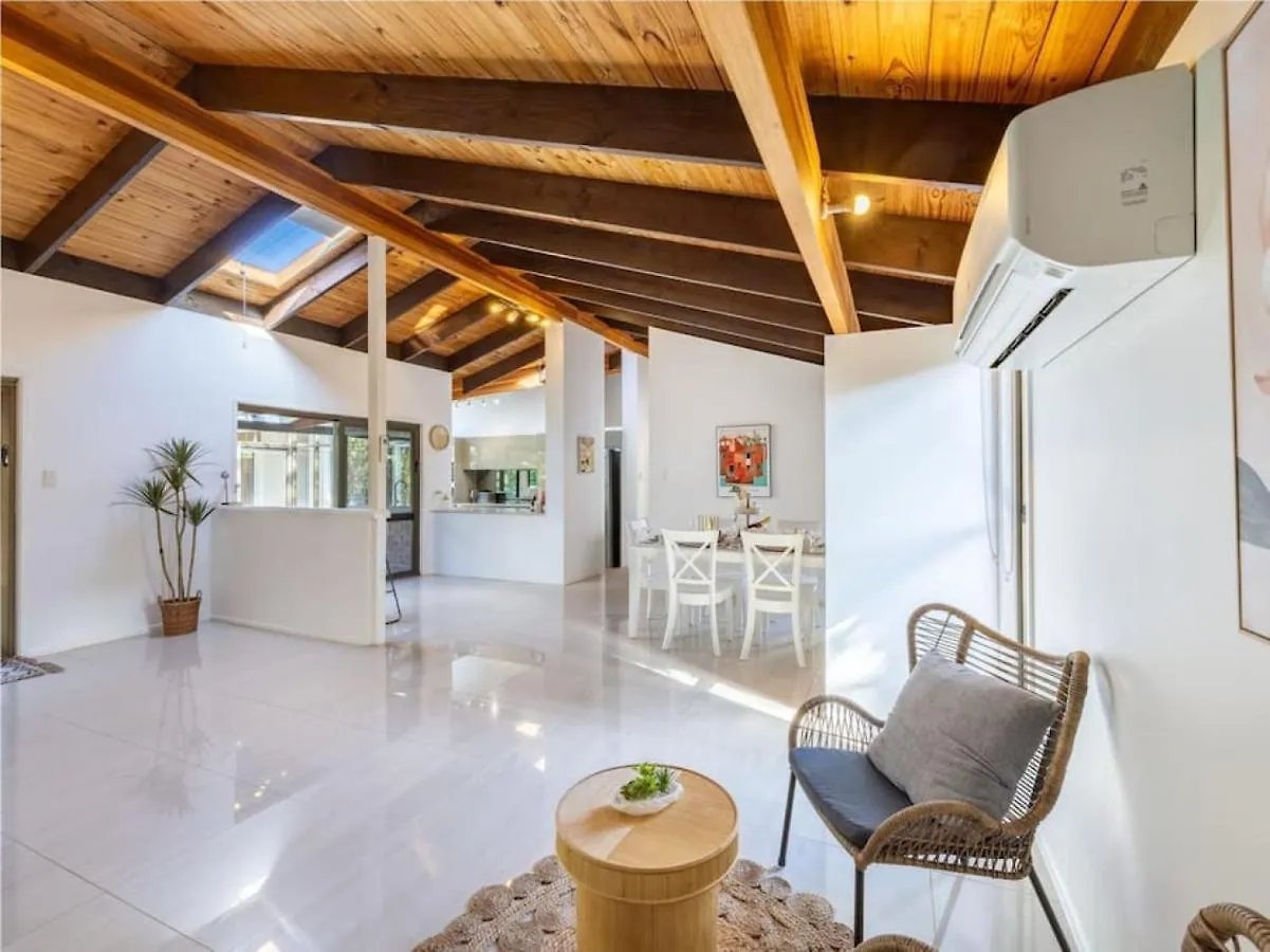 Holiday home Hidden Bali Style 5Br House In Robertson Villa Brisbane