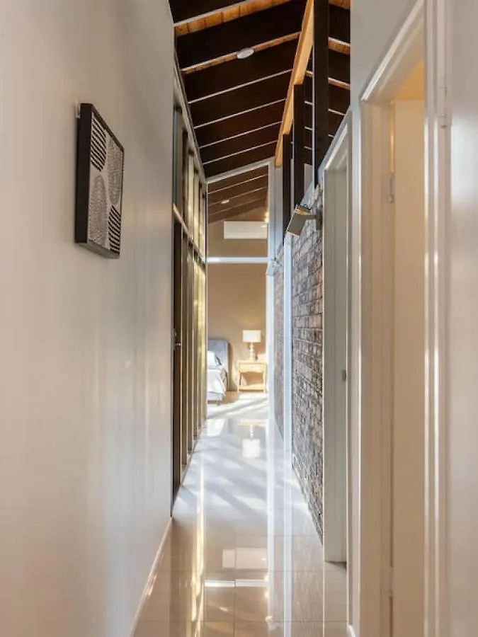 Hidden Bali Style 5Br House In Robertson Villa Brisbane Holiday home